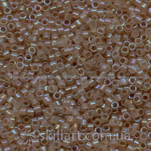 Бисер DB-1731 Miyuki Delica Beads 11/0 (радужный, бежевый)